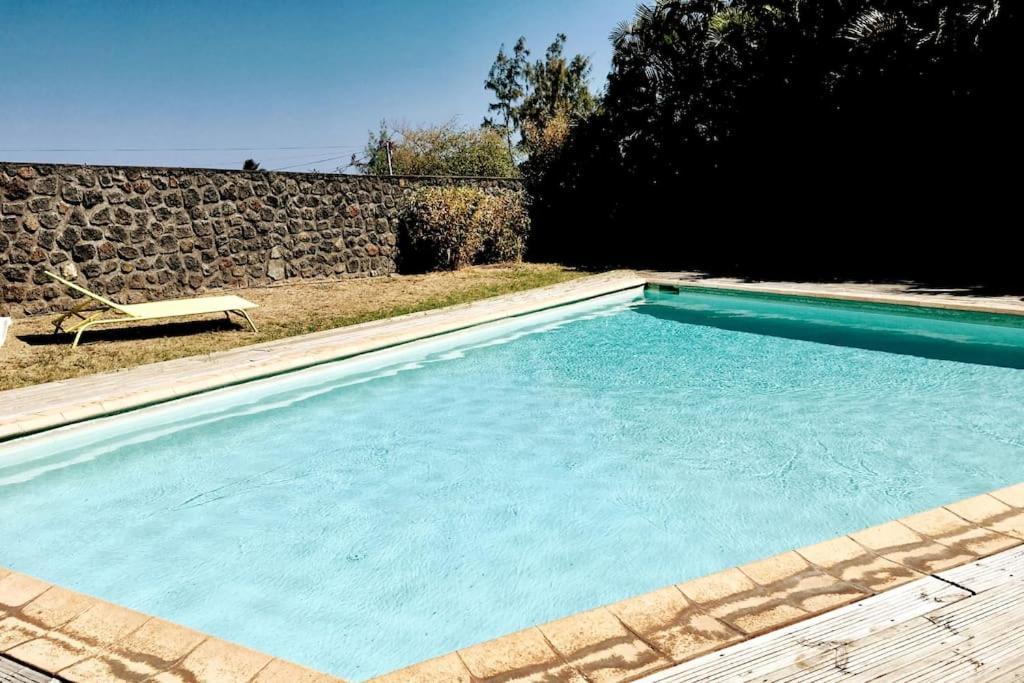 Appart Hibiscus piscine proche du lagon — 4-Star Luxury Hotel in Saint-Paul, Réunion
