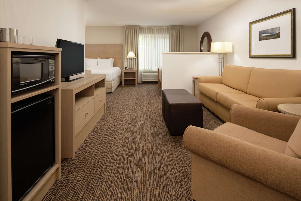 DoubleTree by Hilton Portland Tigard - photo 20