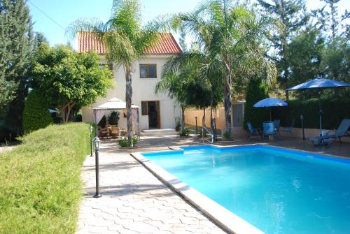 Zena Holiday Villa — 4-Star Luxury Hotel in Pissouri, Cyprus