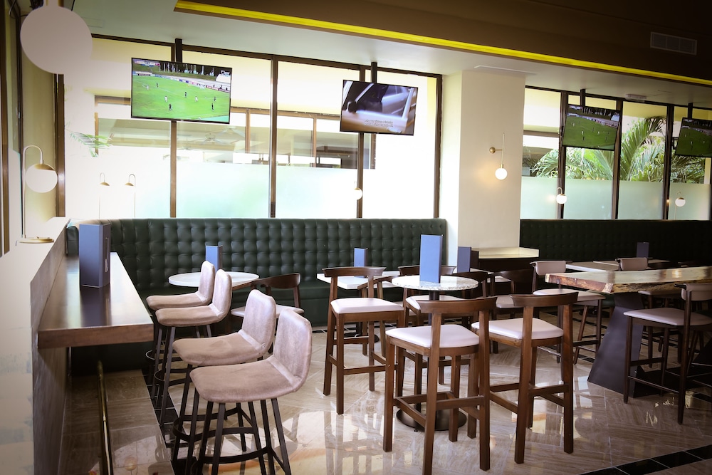 Sports bar