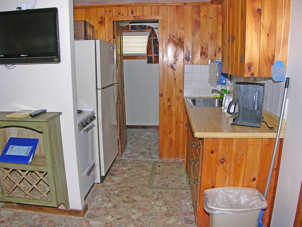 Little Miss Cottages - photo 22