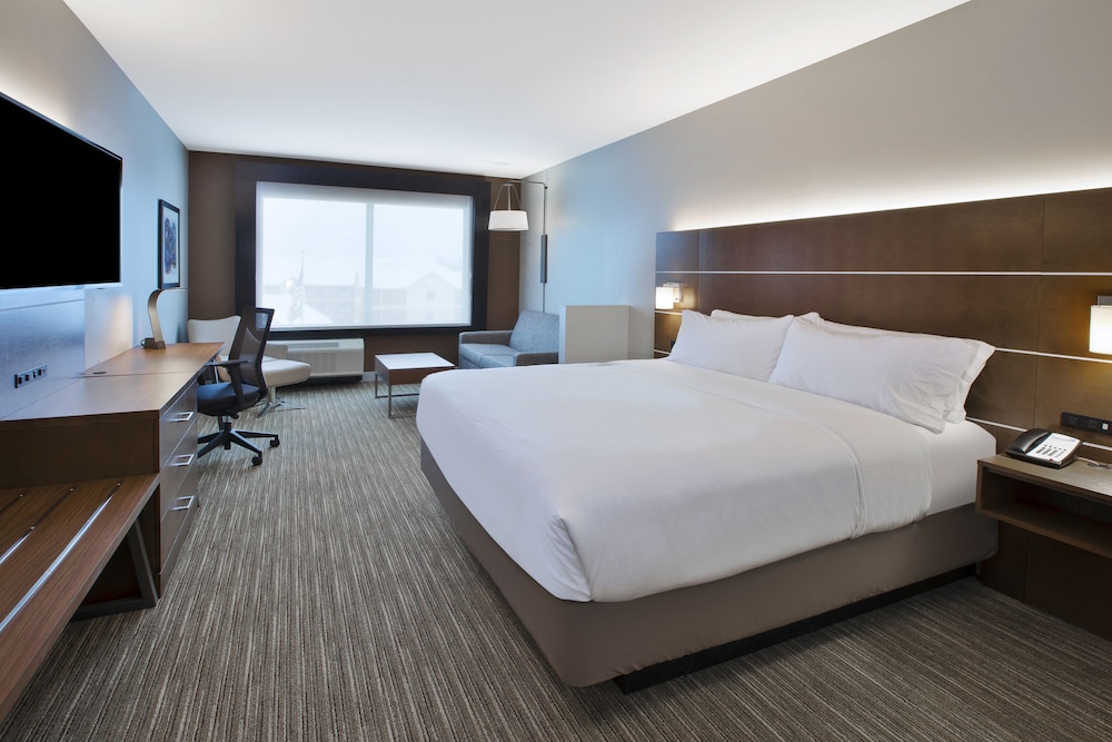 Holiday Inn Express & Suites Okemos University Area by IHG - photo 6