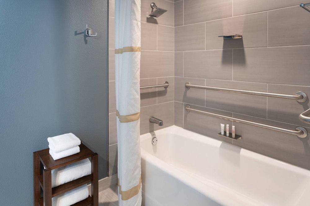 Marriott Anchorage Downtown - photo 21