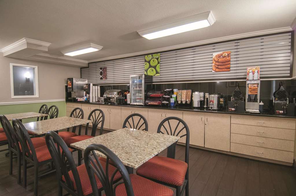 La Quinta Inn by Wyndham San Antonio Brooks City Base - photo 37