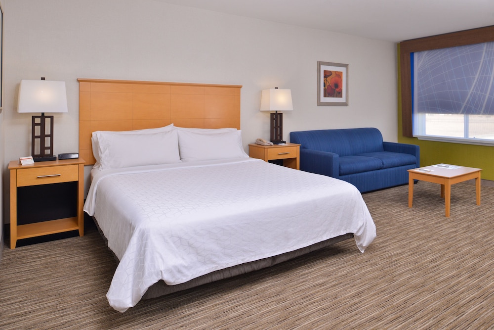 Holiday Inn Express Stockton Southeast by IHG - photo 11