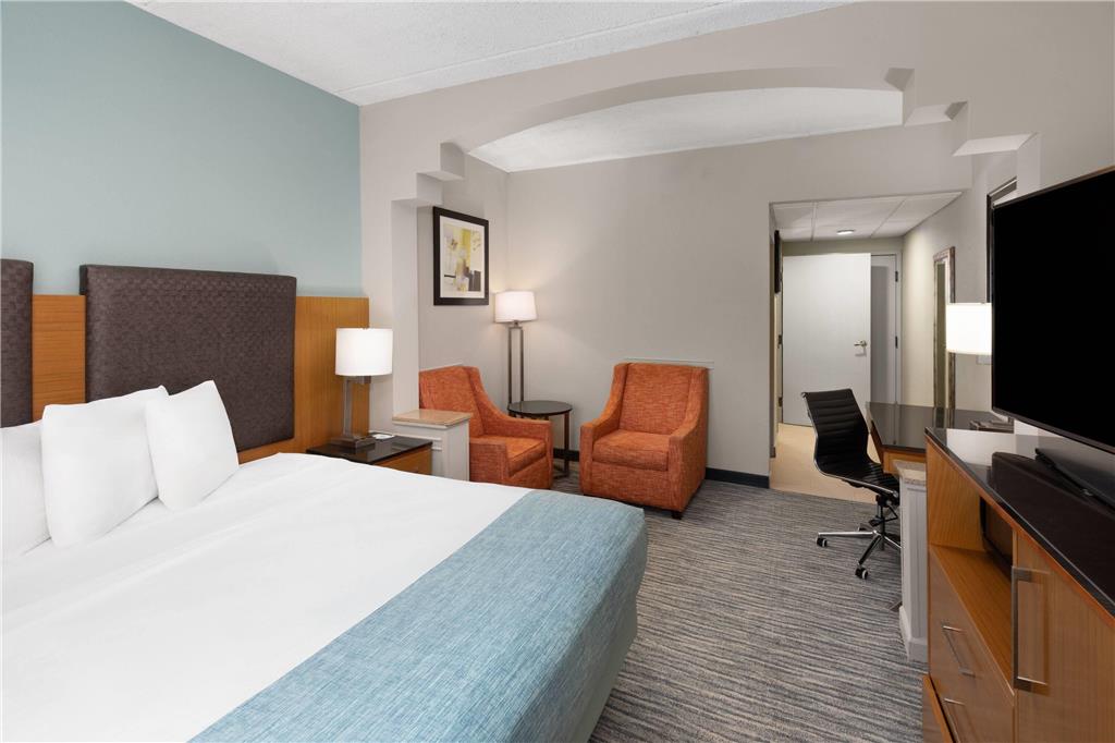 Wingate by Wyndham Greensboro Coliseum - photo 26
