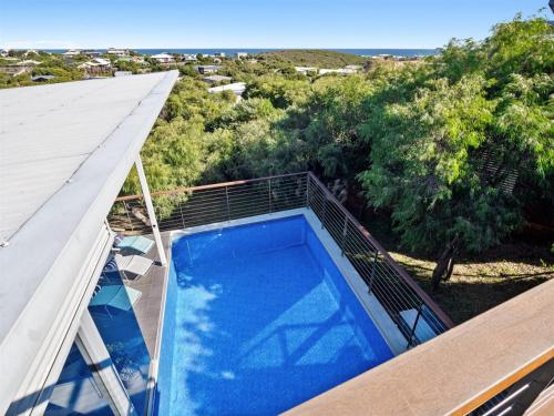 A La Plage Ocean View Luxury Family Friendly in Unknown City, Australia