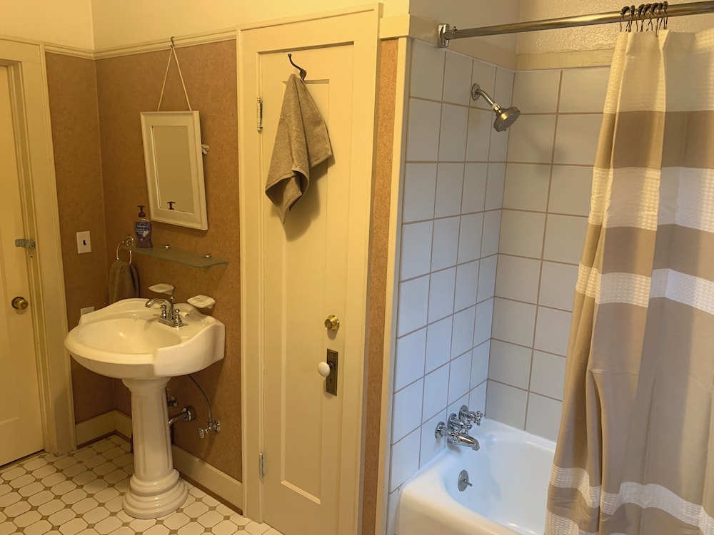 Riverpath Inn - photo 33