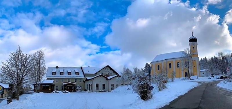 Lindenhof Hetzenbach — Zell