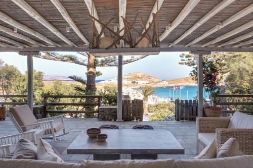 Aura Homes Villa on Sea Saint Anna Beach — 4-Star Luxury Hotel in Mykonos, Greece