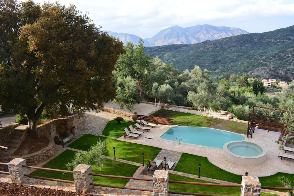 Ellinospito in Anogeia, Greece