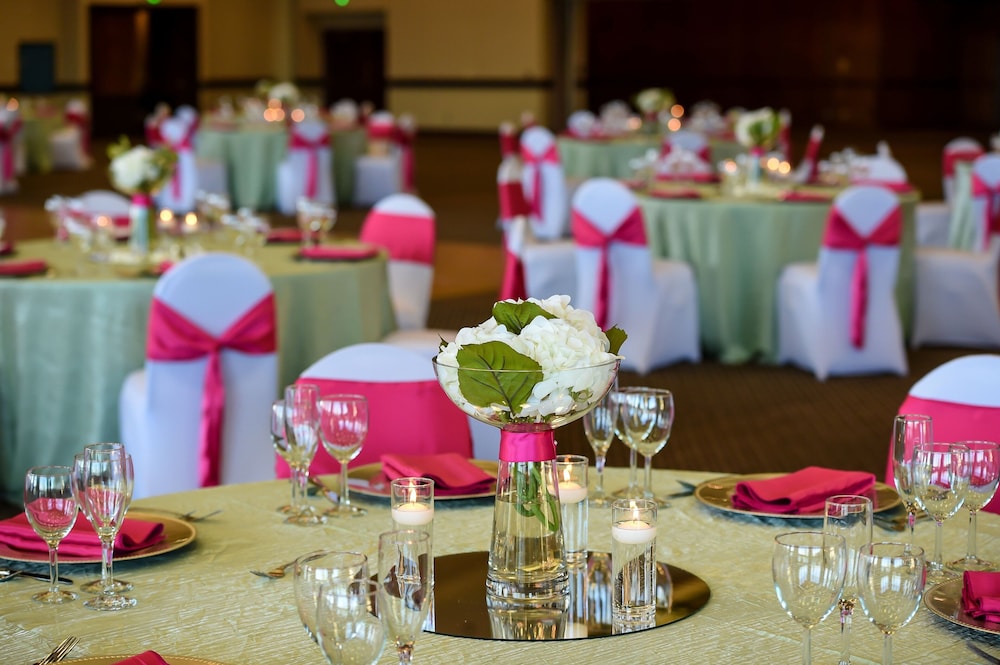 Holiday Inn Portland Columbia Riverfront By IHG - photo 59