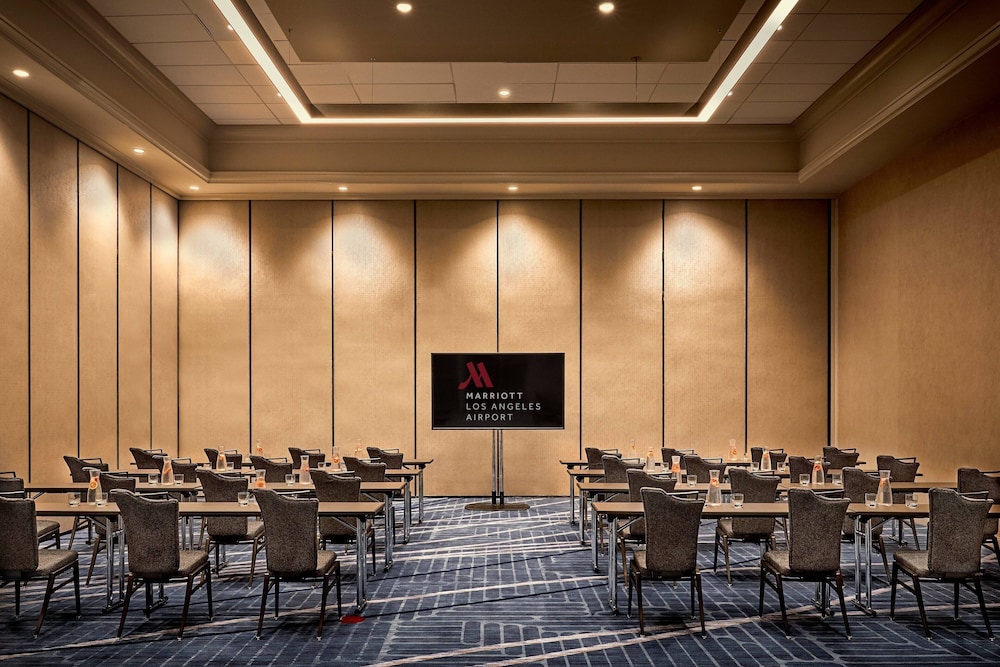 Los Angeles Airport Marriott - photo 70