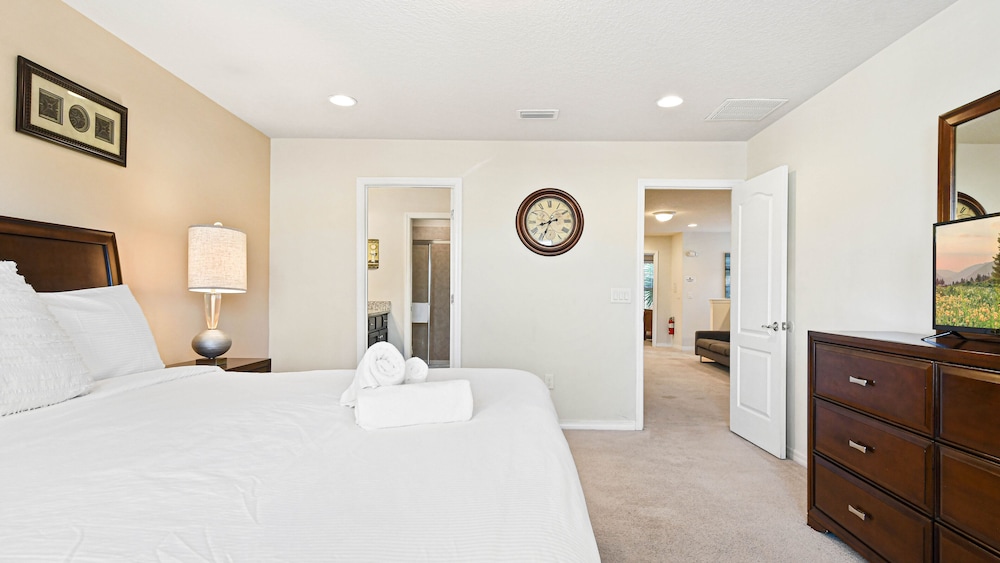 Free Waterpark Access 5br Resort Townhome w Pool - photo 4