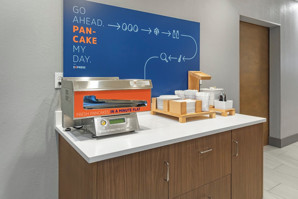 Holiday Inn Express Salt Lake City South Midvale by IHG - photo 36