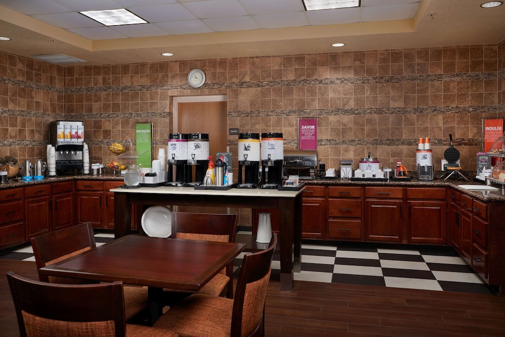 Hampton Inn Phoenix Glendale Peoria - photo 27