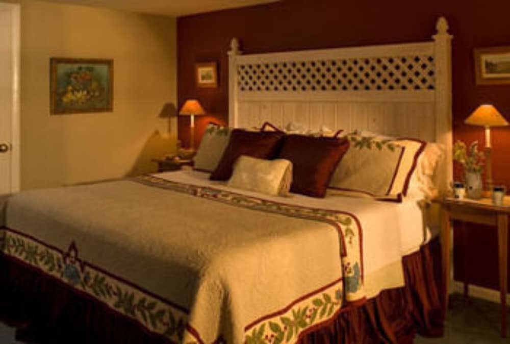 Deerhill Inn - photo 36