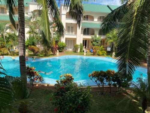Best Holiday Beach Apartment — 4-Star Luxury Hotel in Flic En Flac, Mauritius