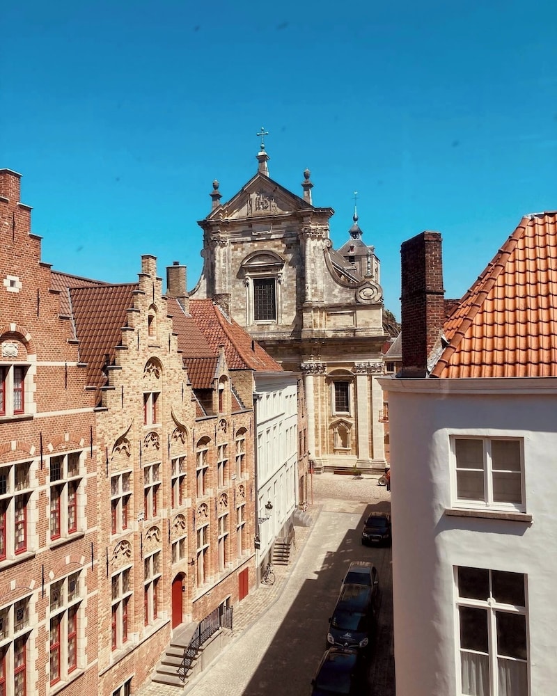 Maison Brunon — 4-Star Luxury Hotel in Brugge, Belgium