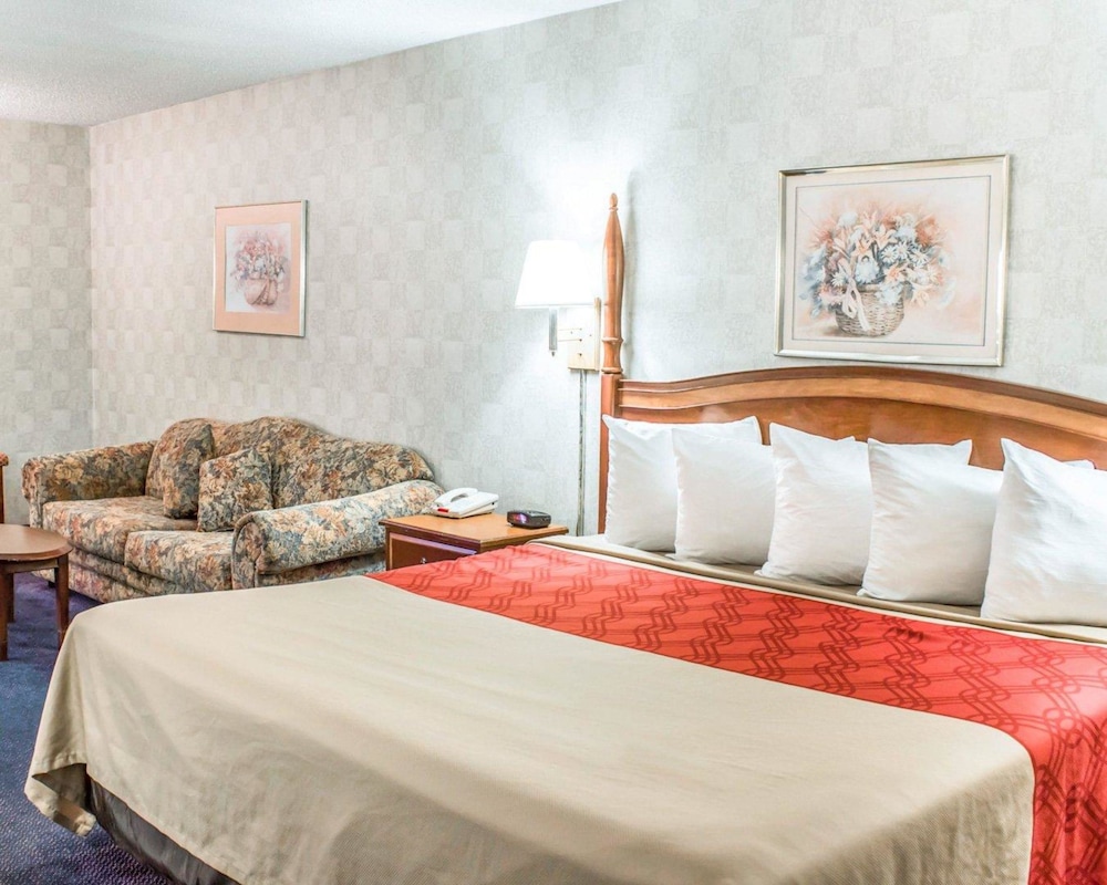 Dayspring Extended Stay - photo 11