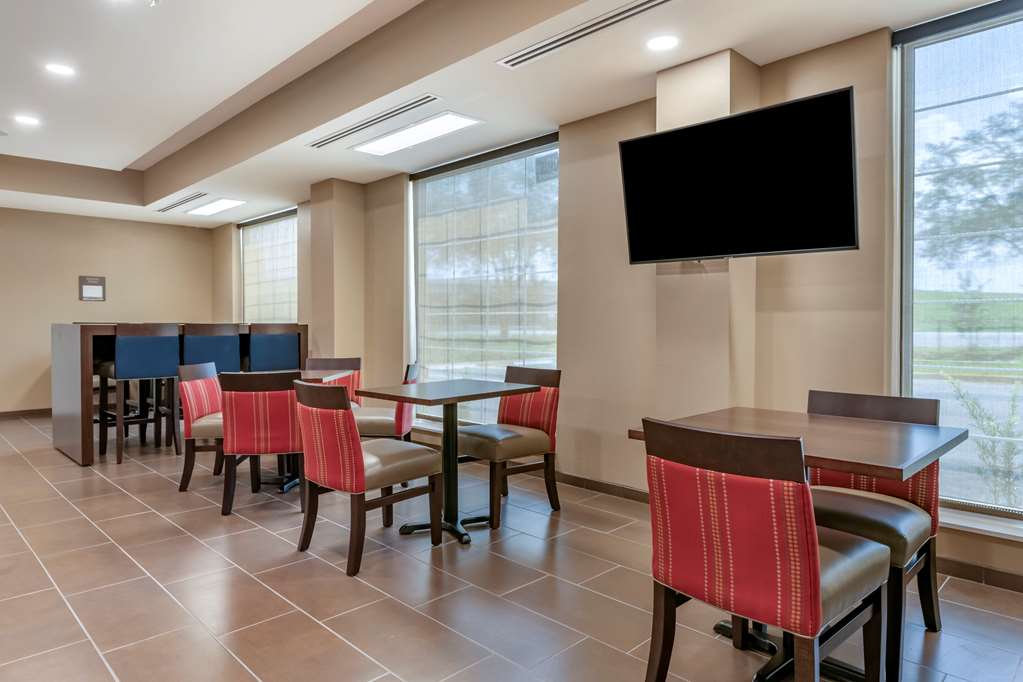 Comfort Suites Daytona Beach Speedway - photo 25