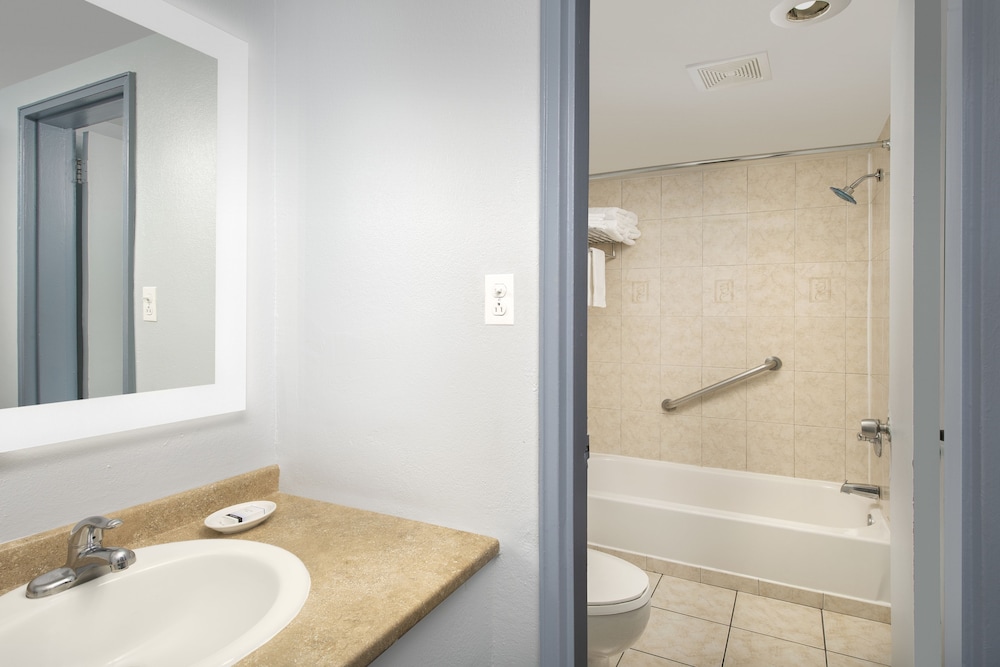 Ivy City Hotel - photo 12