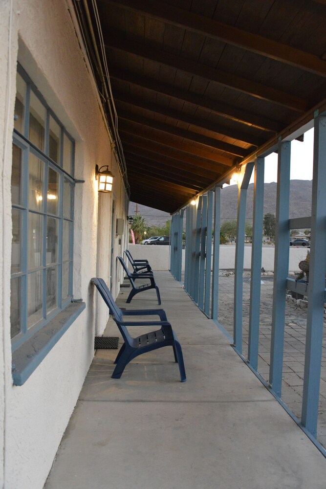 Mojave Trails Inn and Suites - photo 28