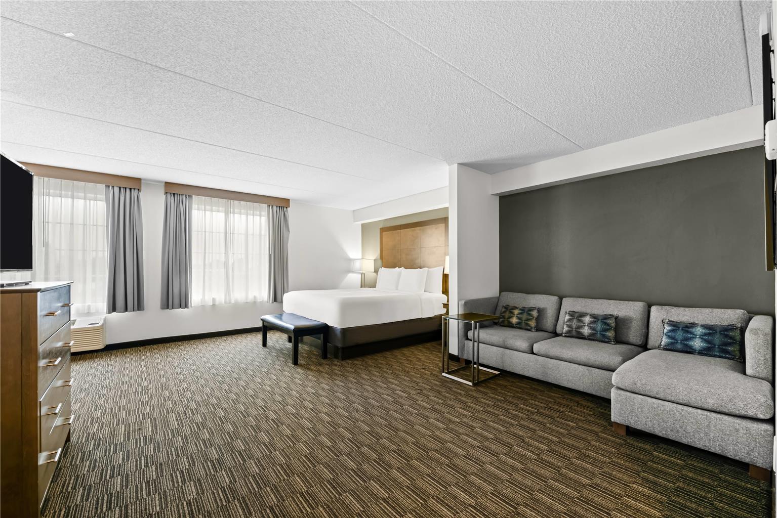 La Quinta Inn & Suites by Wyndham Atlanta Douglasville - photo 26