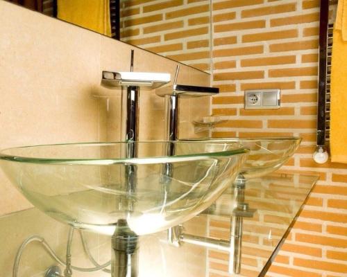 Alojamiento la Luz de la Sierra — 4-Star Luxury Hotel in Pradena, Spain