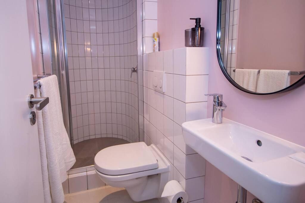 Petite Apart in Sea Point 107 Flamingo