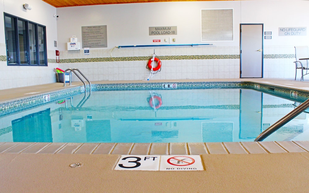 Country Inn & Suites by Radisson Marinette WI - photo 36