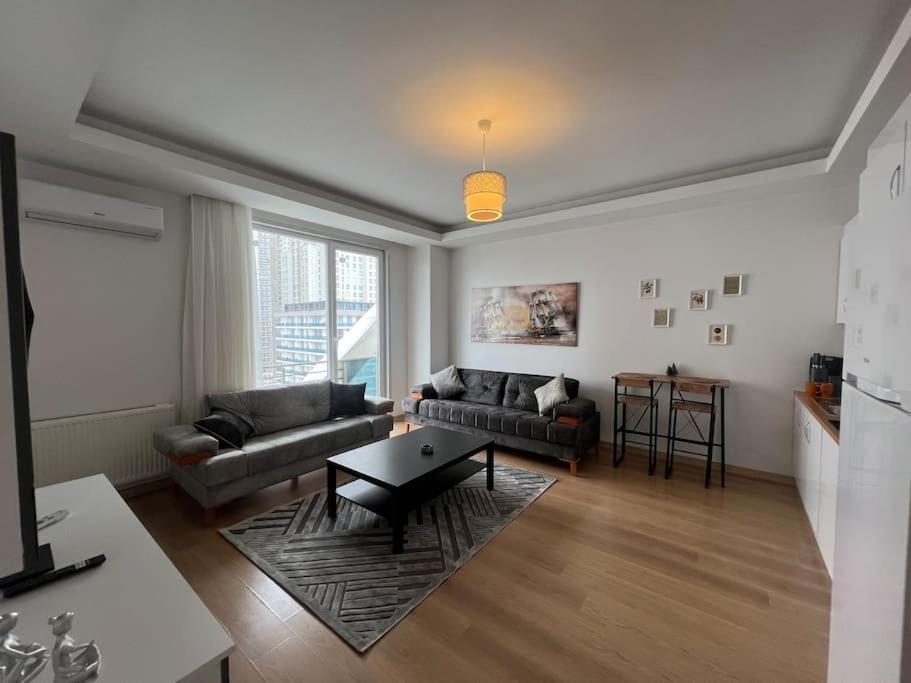 Cozy Homes 2 Room Apartment Well Designed — 4-Star Luxury Hotel in Esenyurt, Turkey