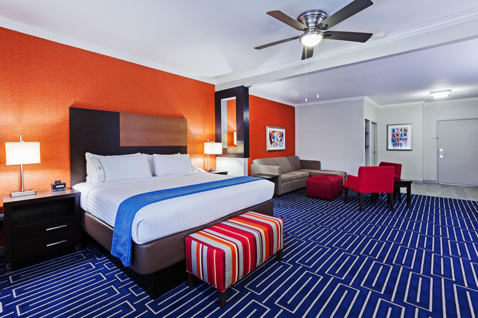 Holiday Inn Express & Suites Houston East by IHG - photo 20