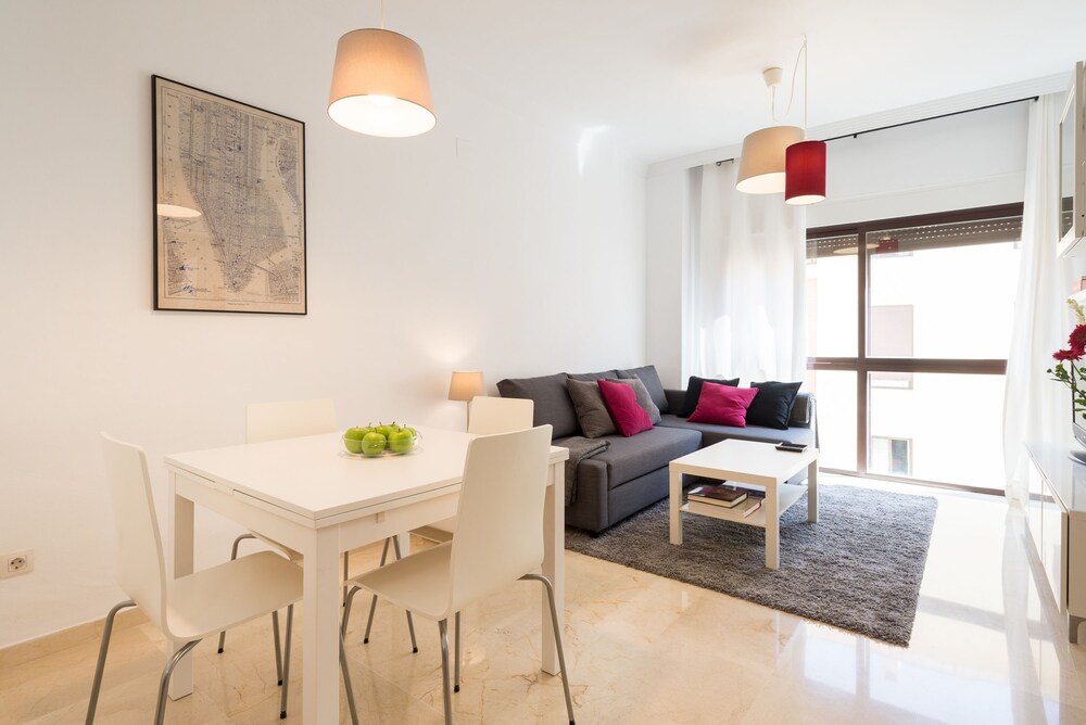 Colón12 Urban Apartment — 4-Star Luxury Hotel in Malaga, Spain