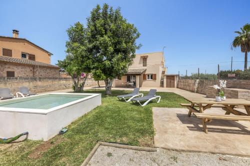 Es Cos in Algaida, Spain