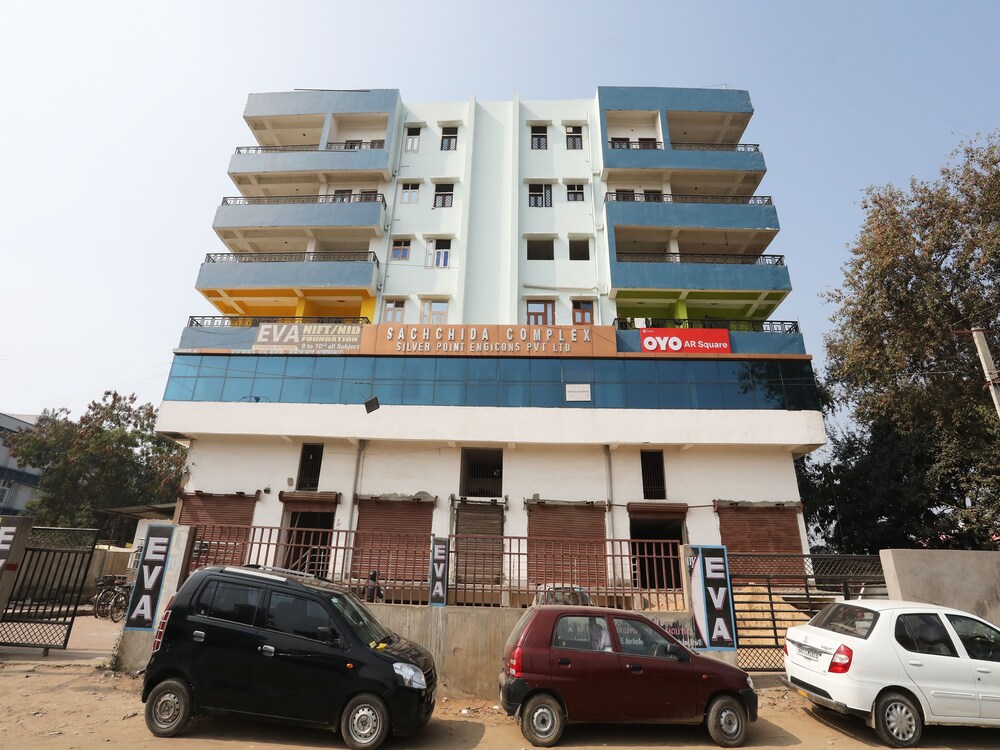 Oyo 23463 Ar Square - last minute hotel in Patna