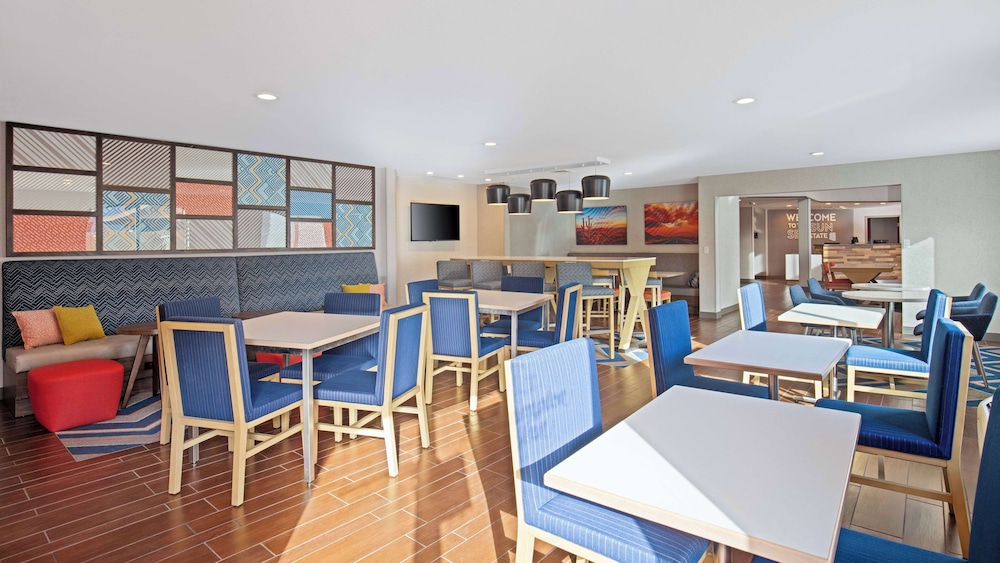 Hampton Inn Phoenix Airport North - photo 41