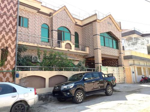 C4 Mirpur City AJK Overseas Pakistanis Villa Private House & Car Parking — 4-Star Luxury Hotel in New Mirpur, Pakistan