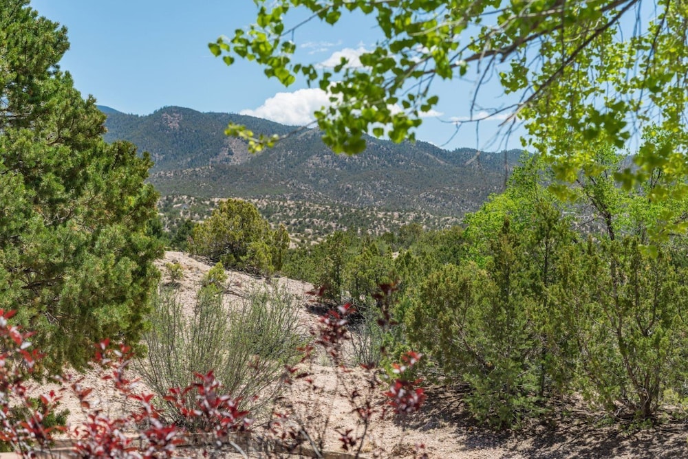 Acoma Majestic Views Near the Santa Fe Opera and Four Seasons in Tesuque - photo 27