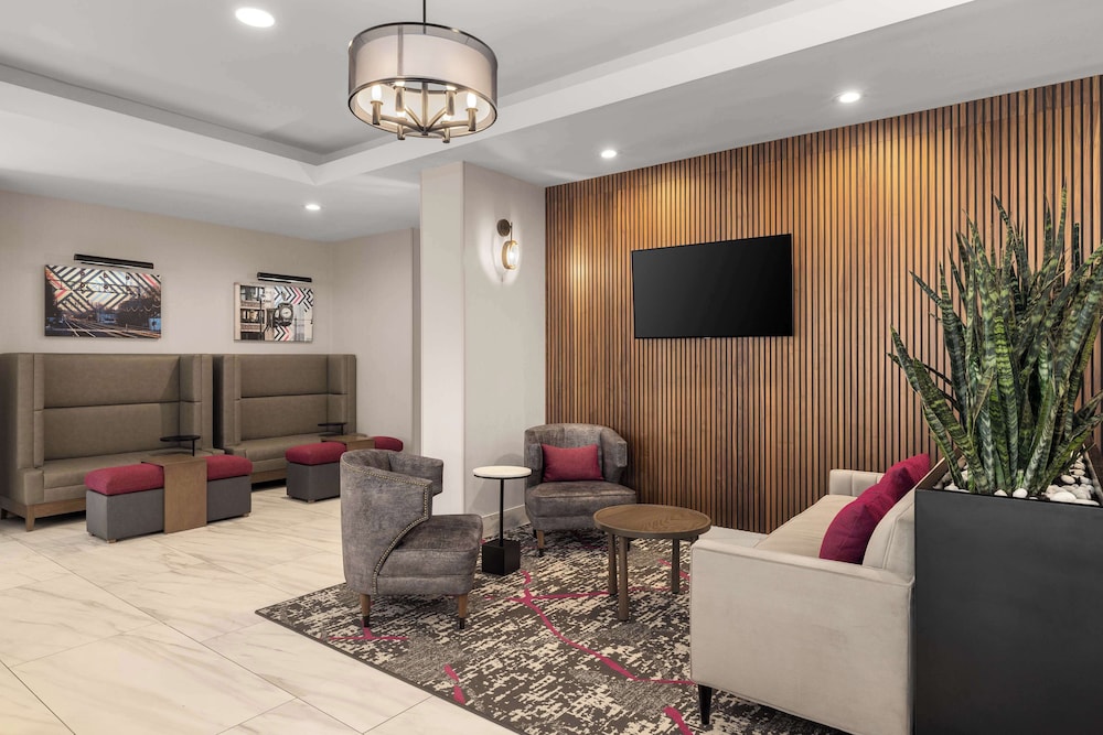Hampton Inn & Suites Downers Grove Chicago - photo 4