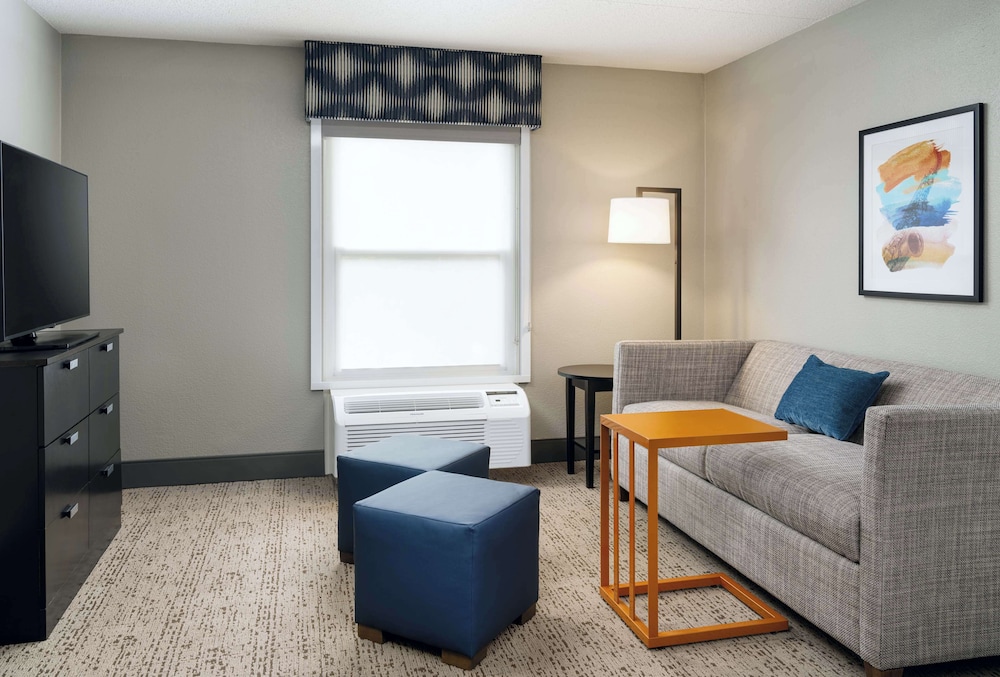 Hampton Inn & Suites Memphis East Germantown Area - photo 33