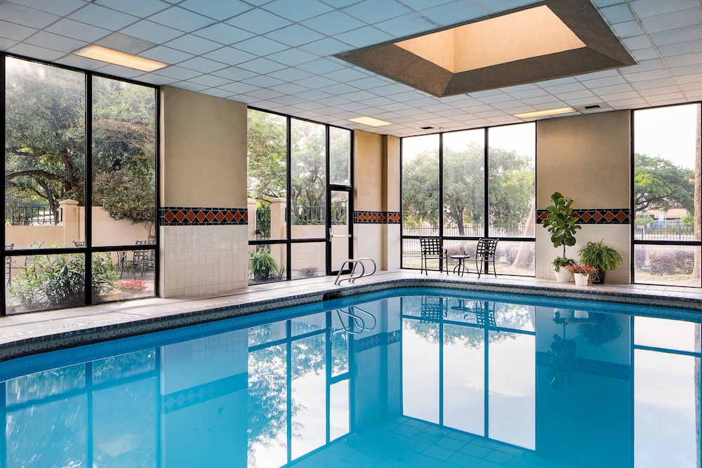 Houston Marriott South at Hobby Airport - photo 25