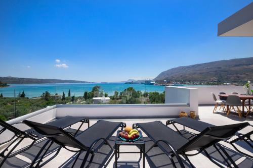 Villa Narciso — 4-Star Luxury Hotel in Souda, Greece