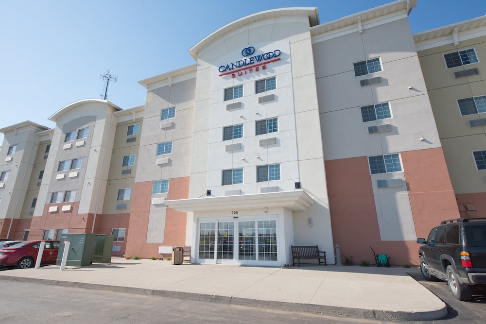 Candlewood Suites Minot by IHG - photo 46