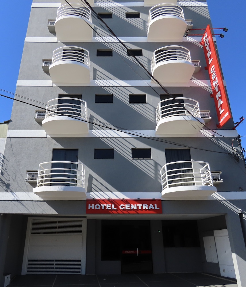Hotel Central De Lins in Lins, Brasil