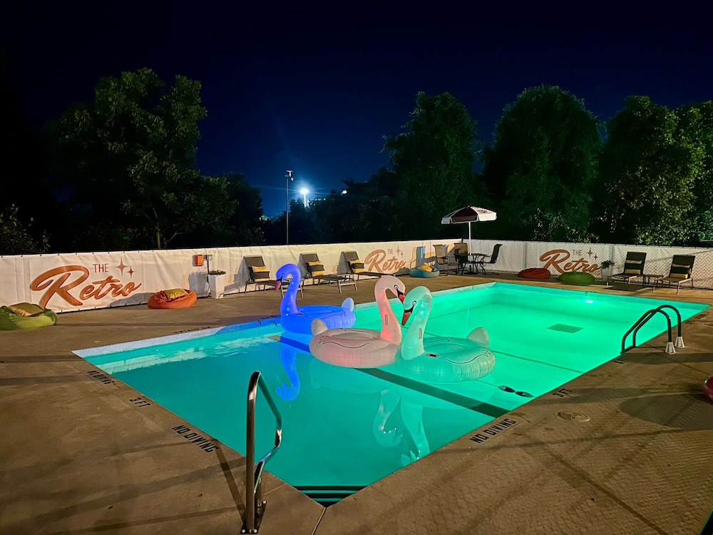 The Retro Hotel - photo 31