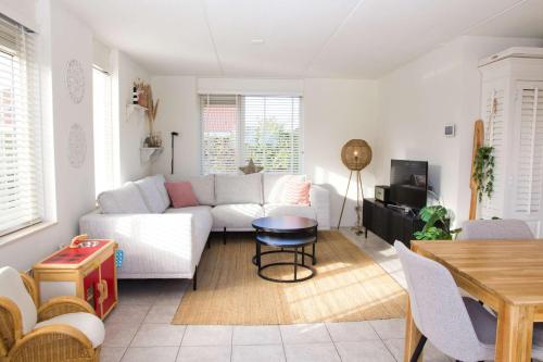 Hello Zeeland Vakantiehuis Dunen260 in Breskens, Netherlands