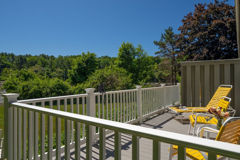 Dockside Guest Quarters & Restaurant - photo 50