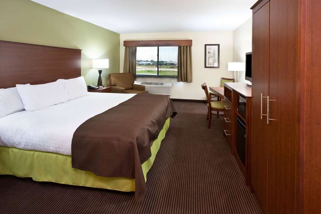 AmericInn by Wyndham Osage - photo 21