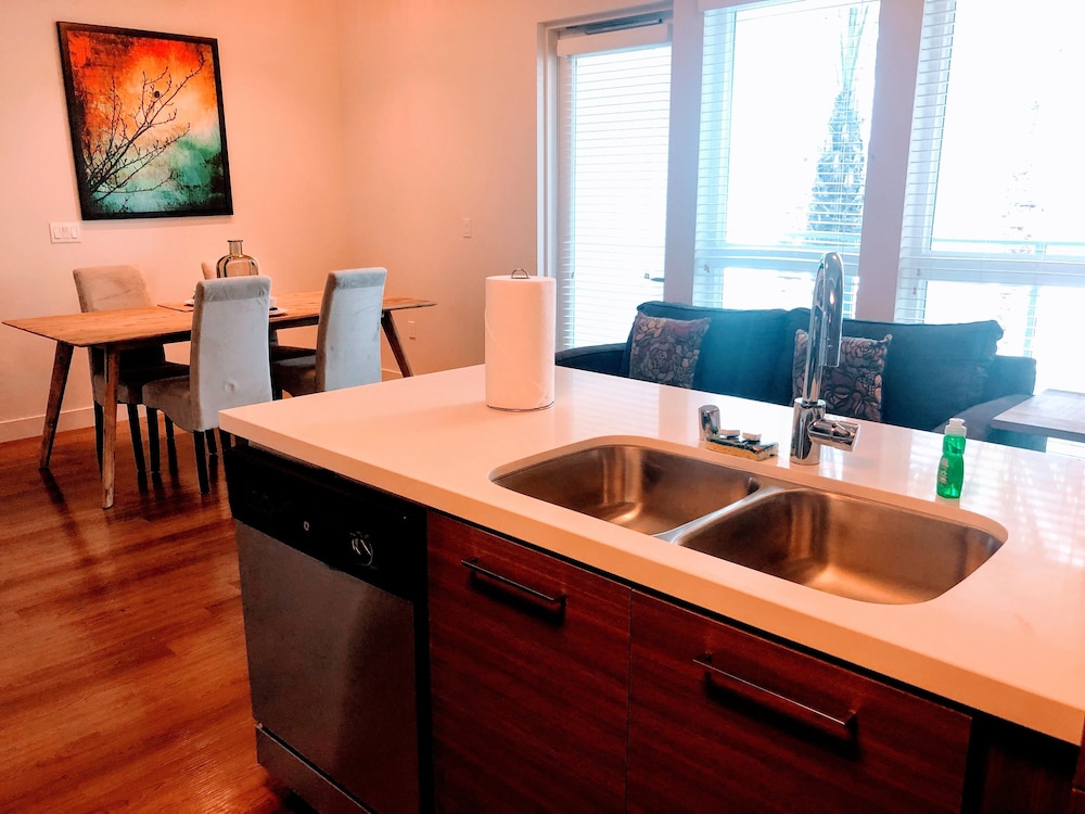 Resort Style Suites in Downtown LA - photo 17